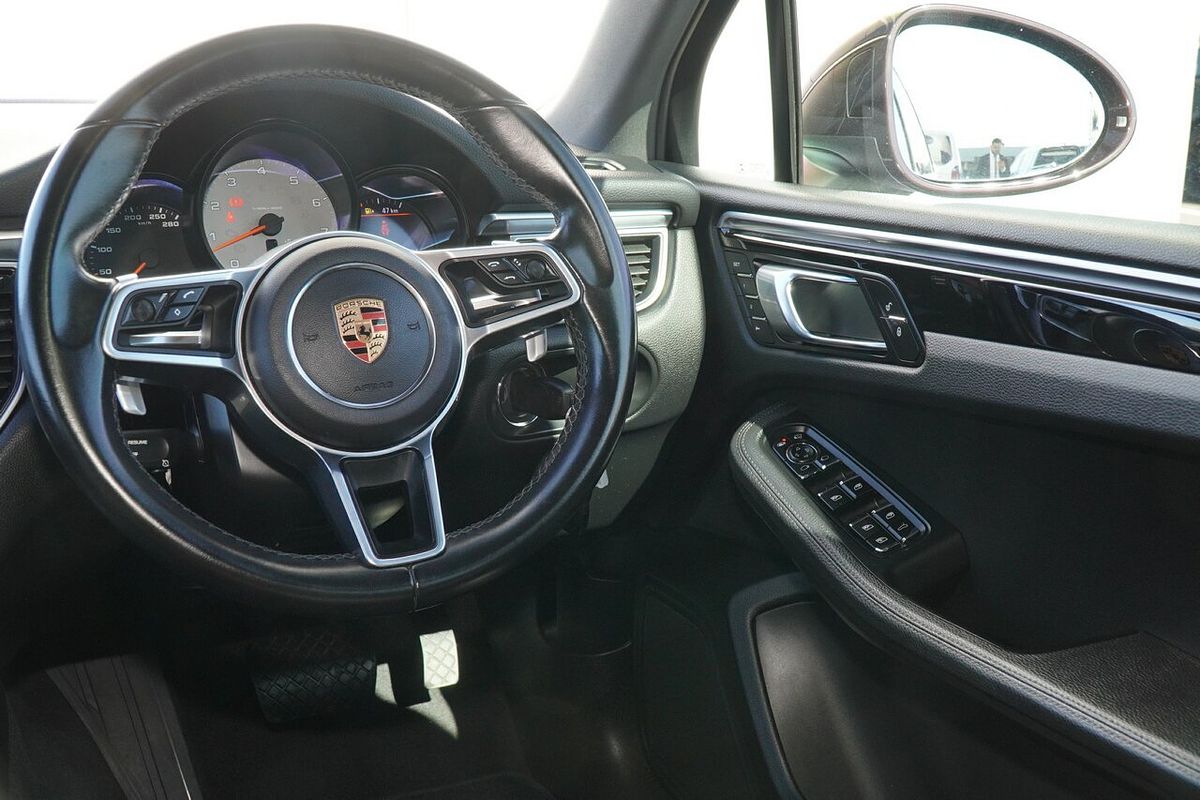 2018 Porsche Macan S 95B