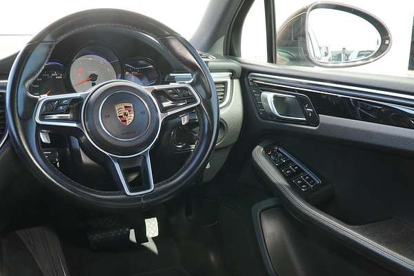 2018 Porsche Macan S 95B