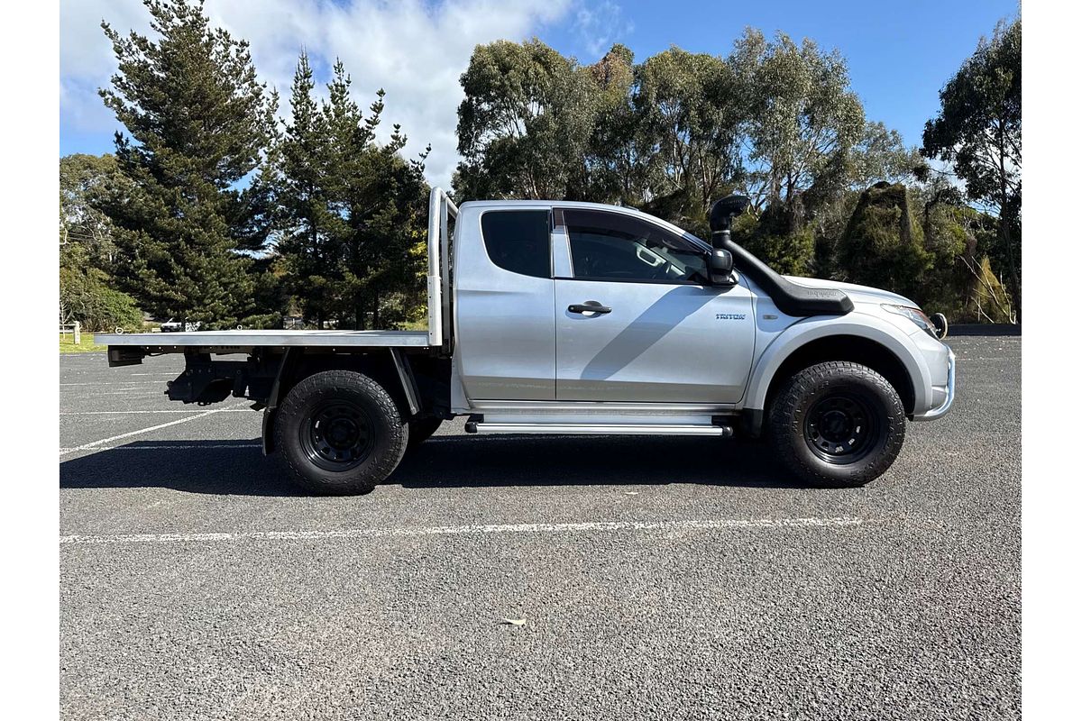 2016 Mitsubishi Triton GLX MQ 4X4
