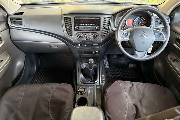 2016 Mitsubishi Triton GLX MQ 4X4