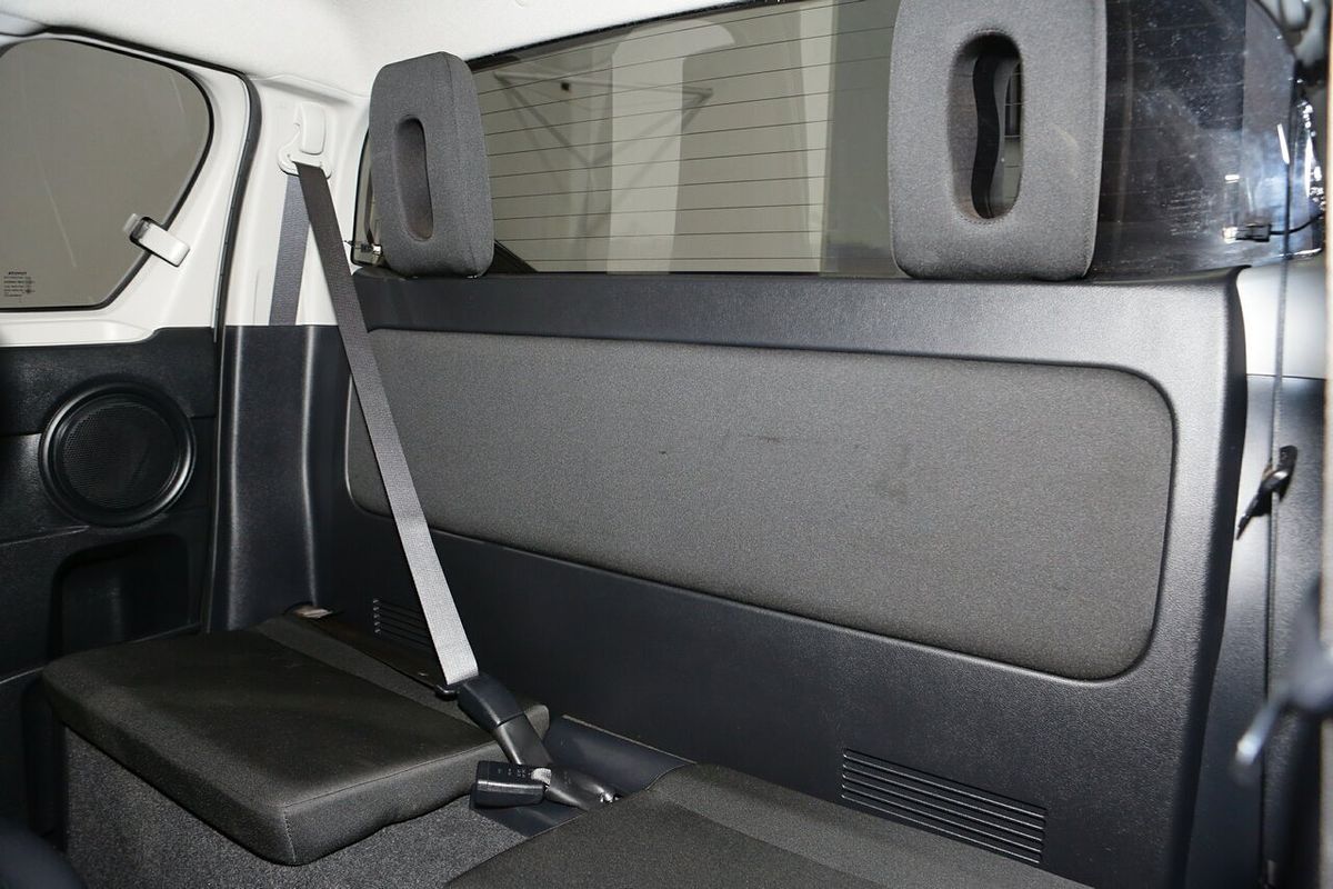 2021 Toyota Hilux SR5 GUN126R 4X4