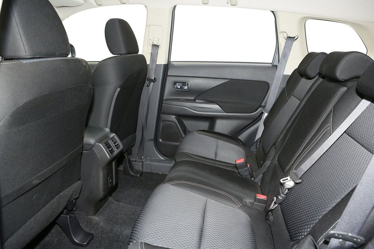 2019 Mitsubishi Outlander ES ZL