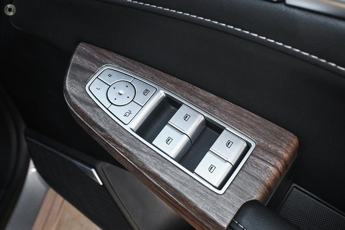 2025 MG QS Essence IS31