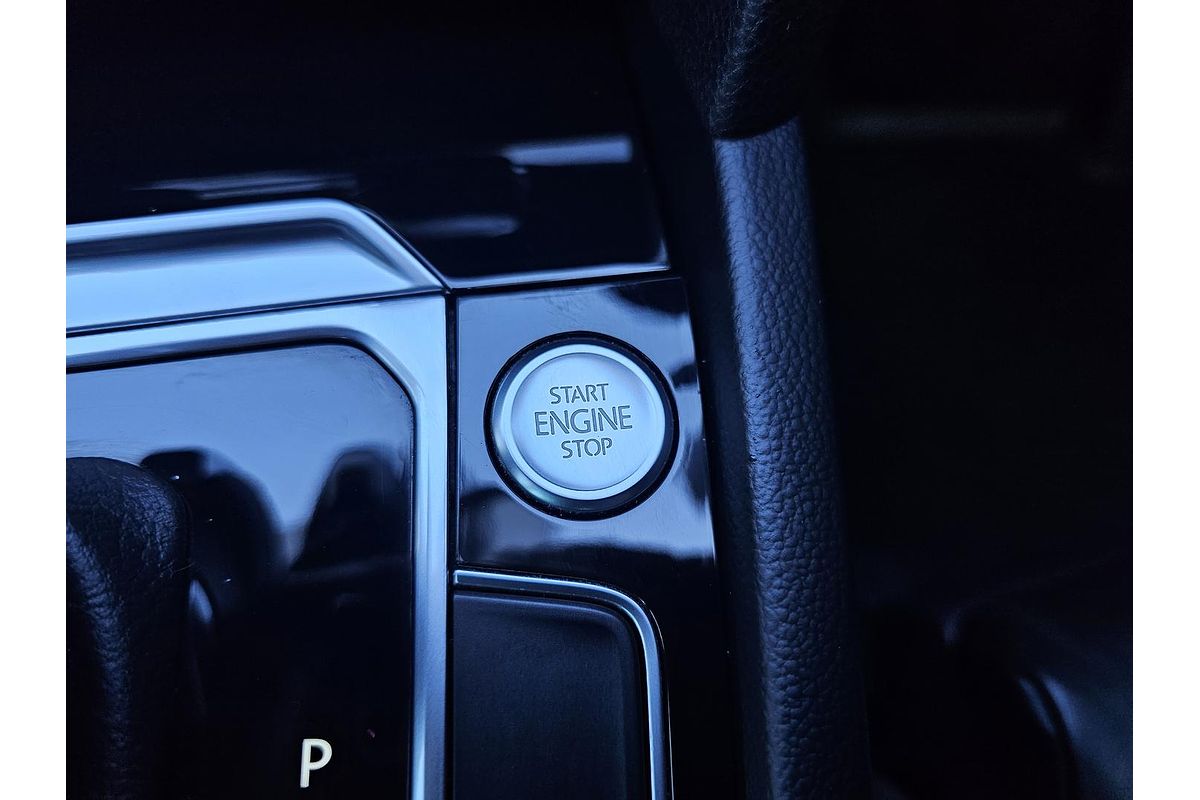 2017 Volkswagen Passat 206TSI R-Line B8