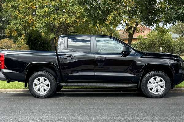 2024 Mitsubishi Triton GLX+ MV 4X4