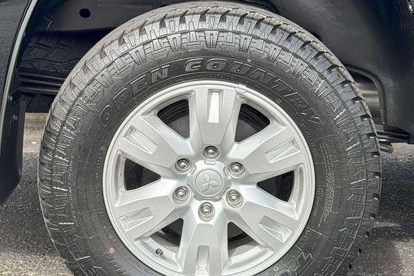 2024 Mitsubishi Triton GLX+ MV 4X4
