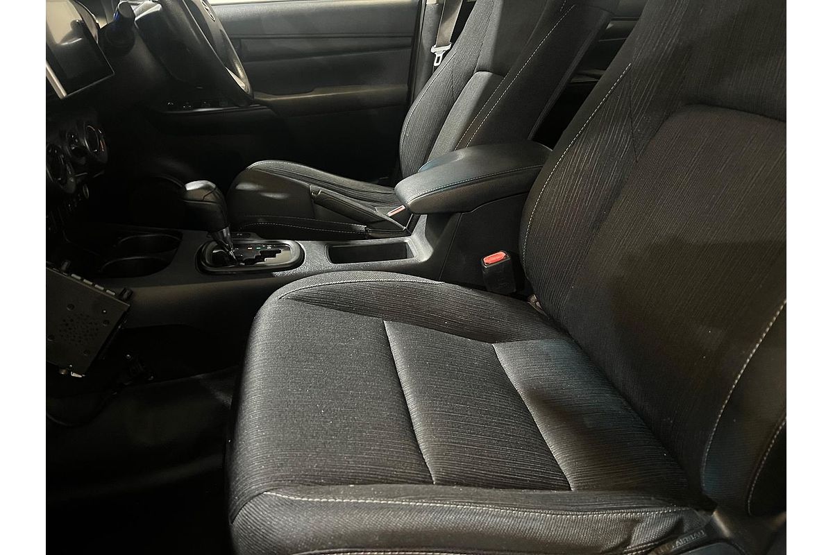 2019 Toyota Hilux SR GUN126R 4X4