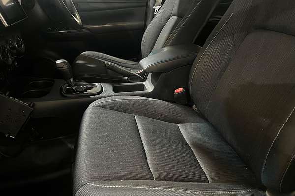 2019 Toyota Hilux SR GUN126R 4X4