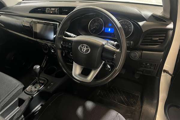 2019 Toyota Hilux SR GUN126R 4X4