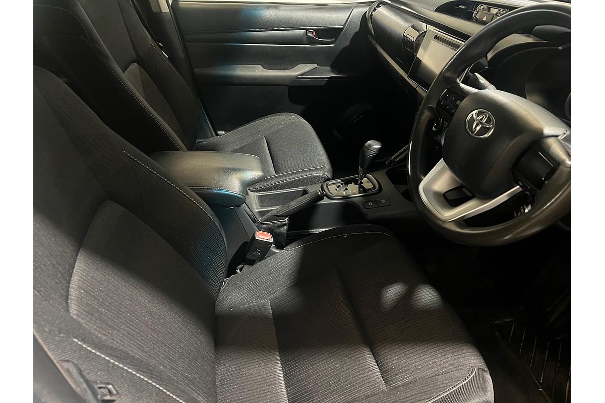 2019 Toyota Hilux SR GUN126R 4X4