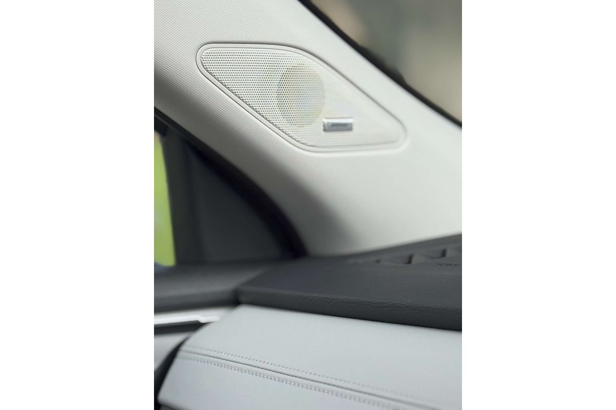 2024 Mitsubishi Outlander PHEV Exceed ZM