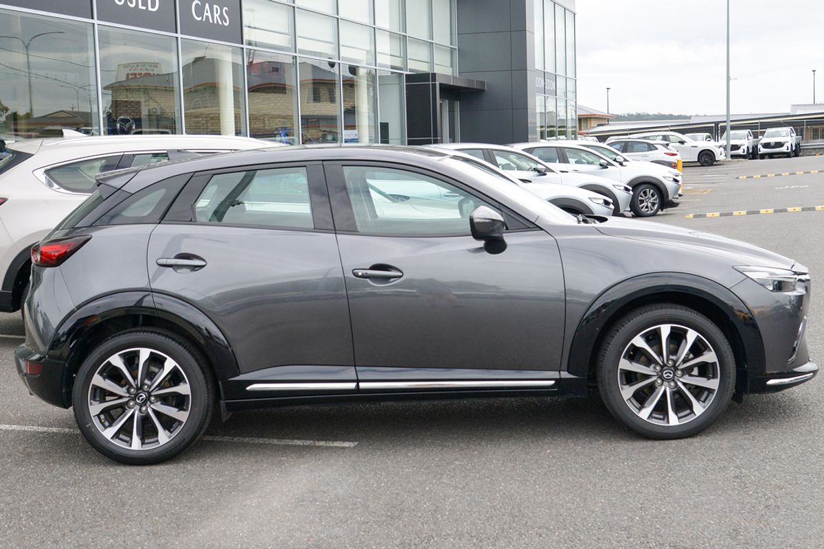 2022 Mazda CX-3 sTouring DK