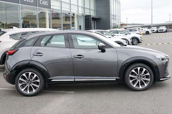 2022 Mazda CX-3 sTouring DK