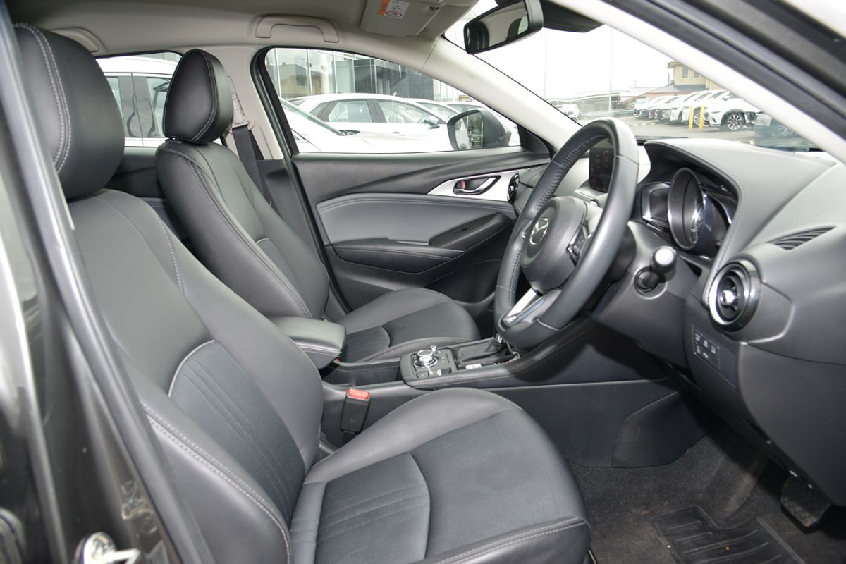 2022 Mazda CX-3 sTouring DK