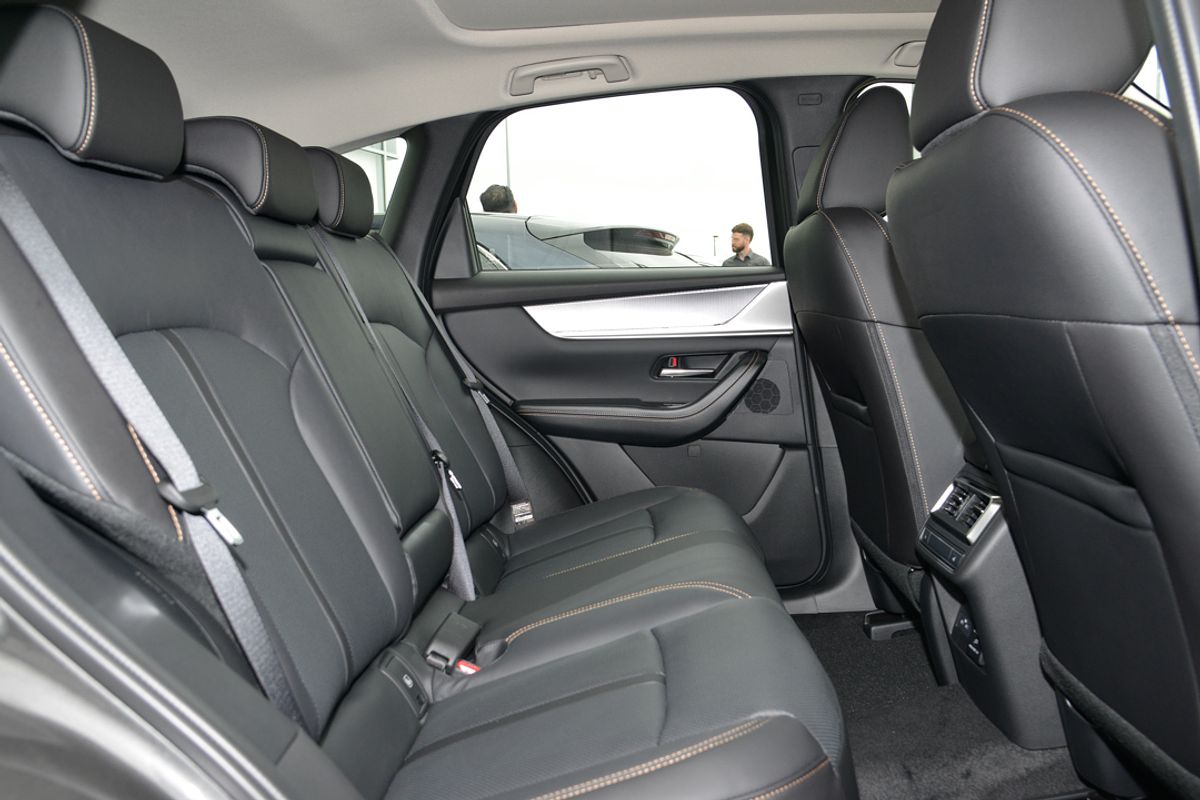 2025 Mazda CX-60 D50e GT KH Series