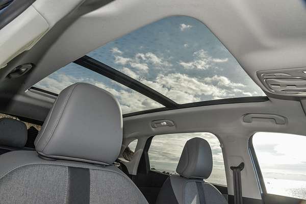 2025 MG MGS5 EV Essence 49 ZS3EM