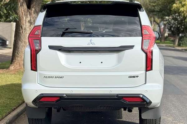 2024 Mitsubishi Pajero Sport GSR QF