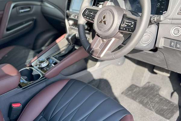 2024 Mitsubishi Pajero Sport GSR QF