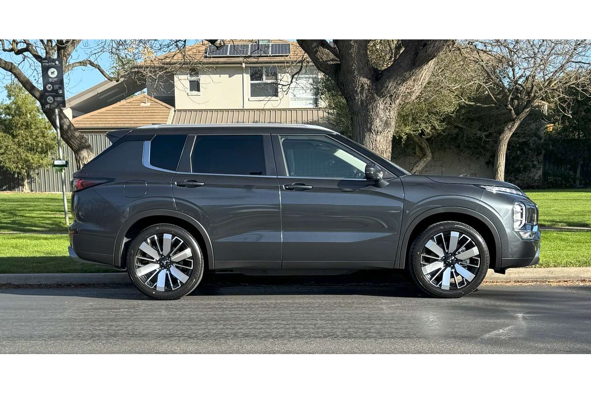 2025 Mitsubishi Outlander Aspire ZM