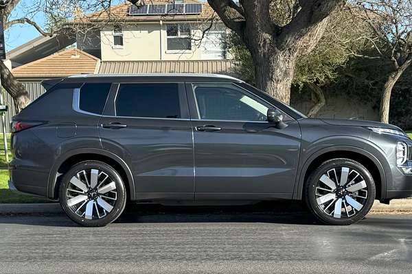 2025 Mitsubishi Outlander Aspire ZM