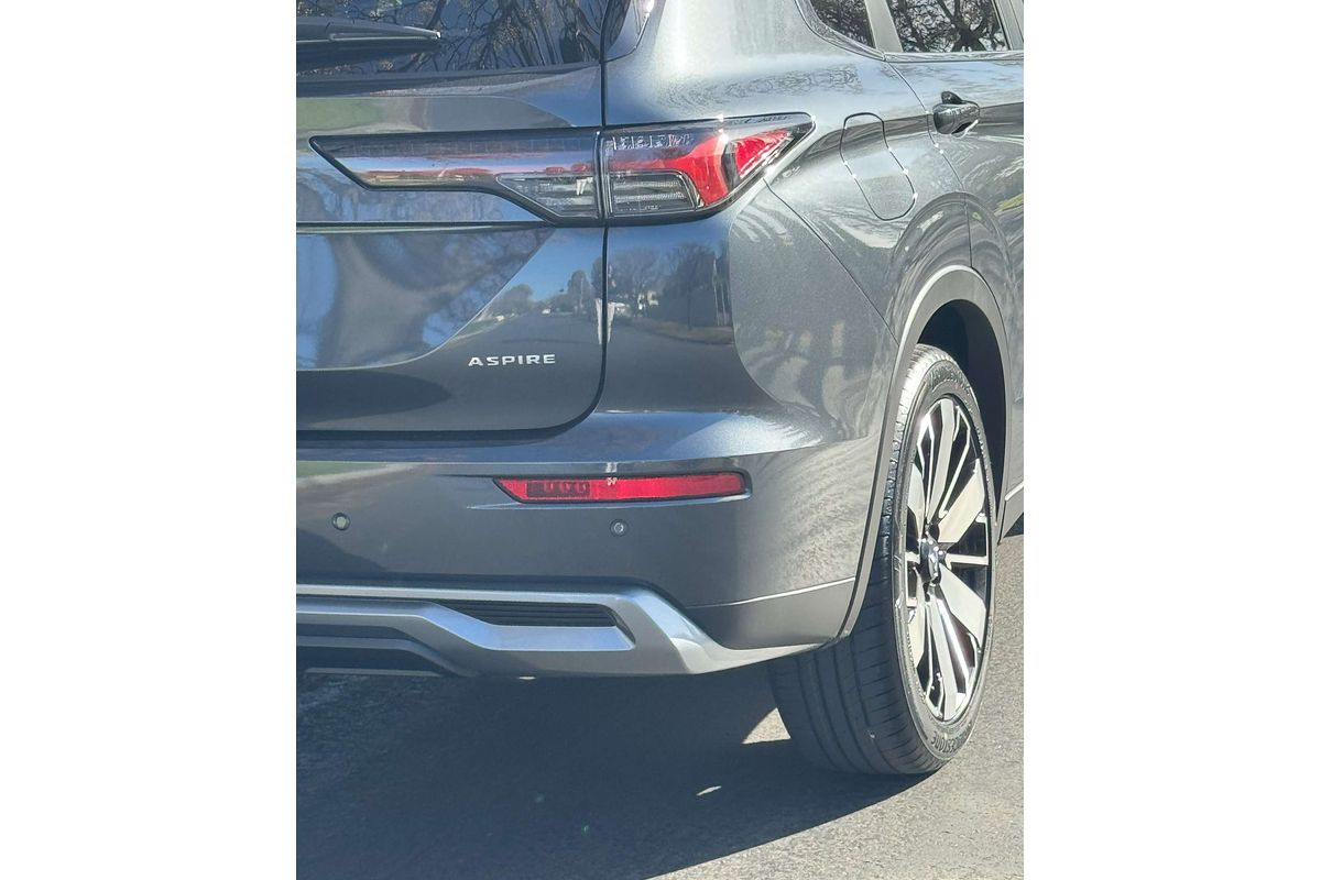 2025 Mitsubishi Outlander Aspire ZM