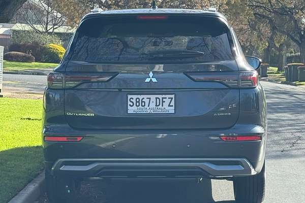2025 Mitsubishi Outlander Aspire ZM