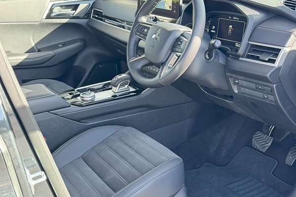 2025 Mitsubishi Outlander Aspire ZM