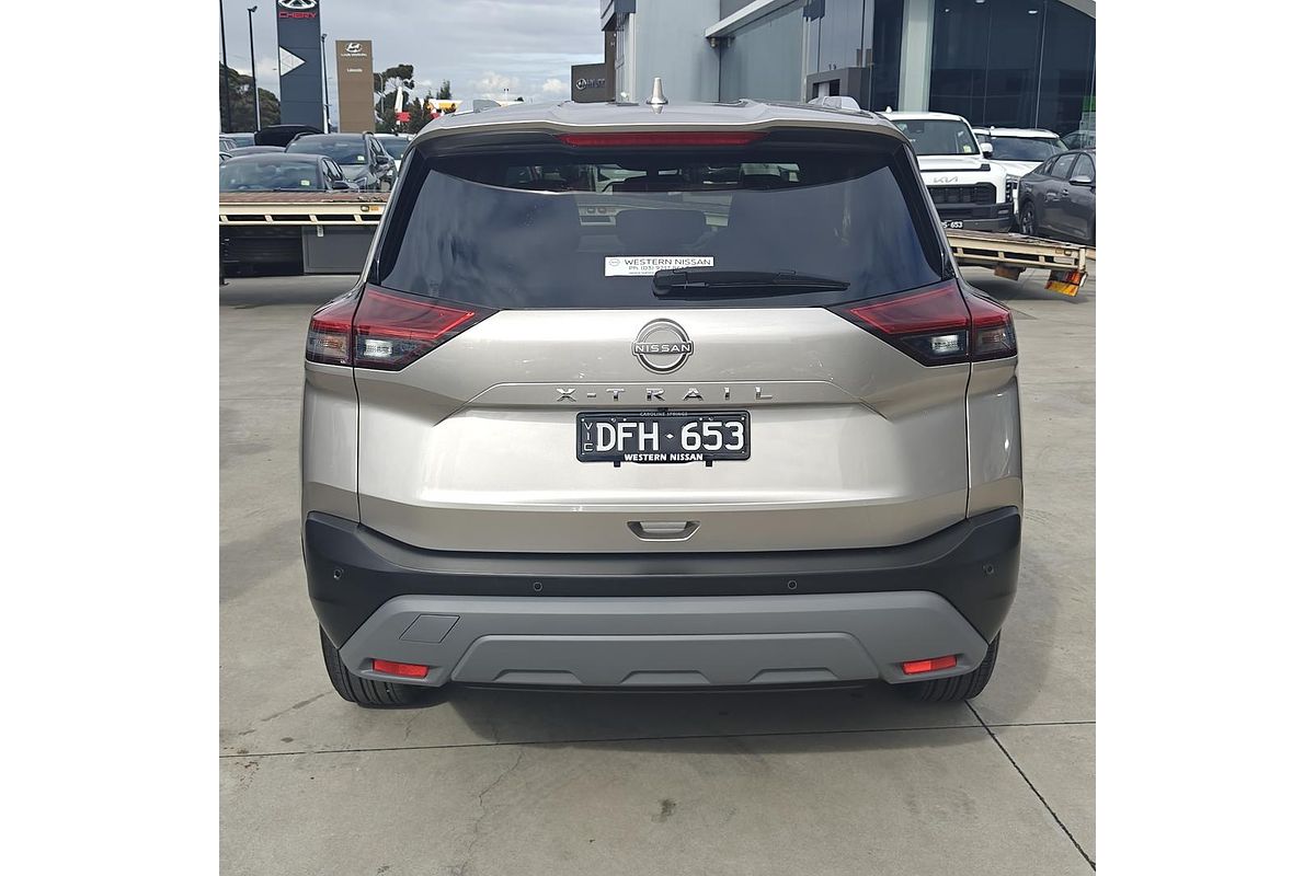 2024 Nissan X-TRAIL ST-L T33