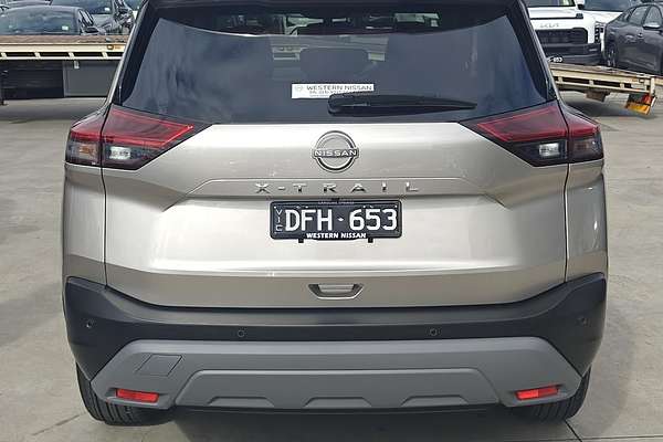 2024 Nissan X-TRAIL ST-L T33