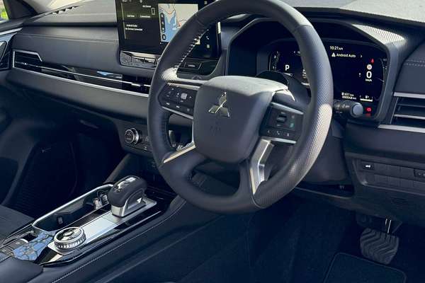 2025 Mitsubishi Outlander Aspire ZM