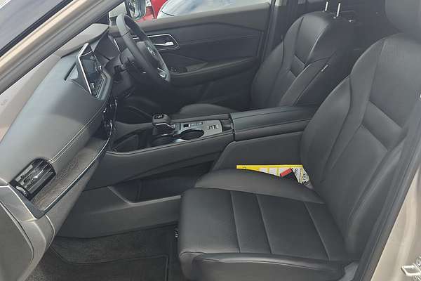 2024 Nissan X-TRAIL ST-L T33