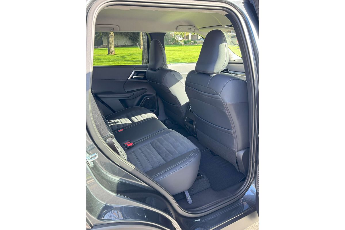 2025 Mitsubishi Outlander Aspire ZM