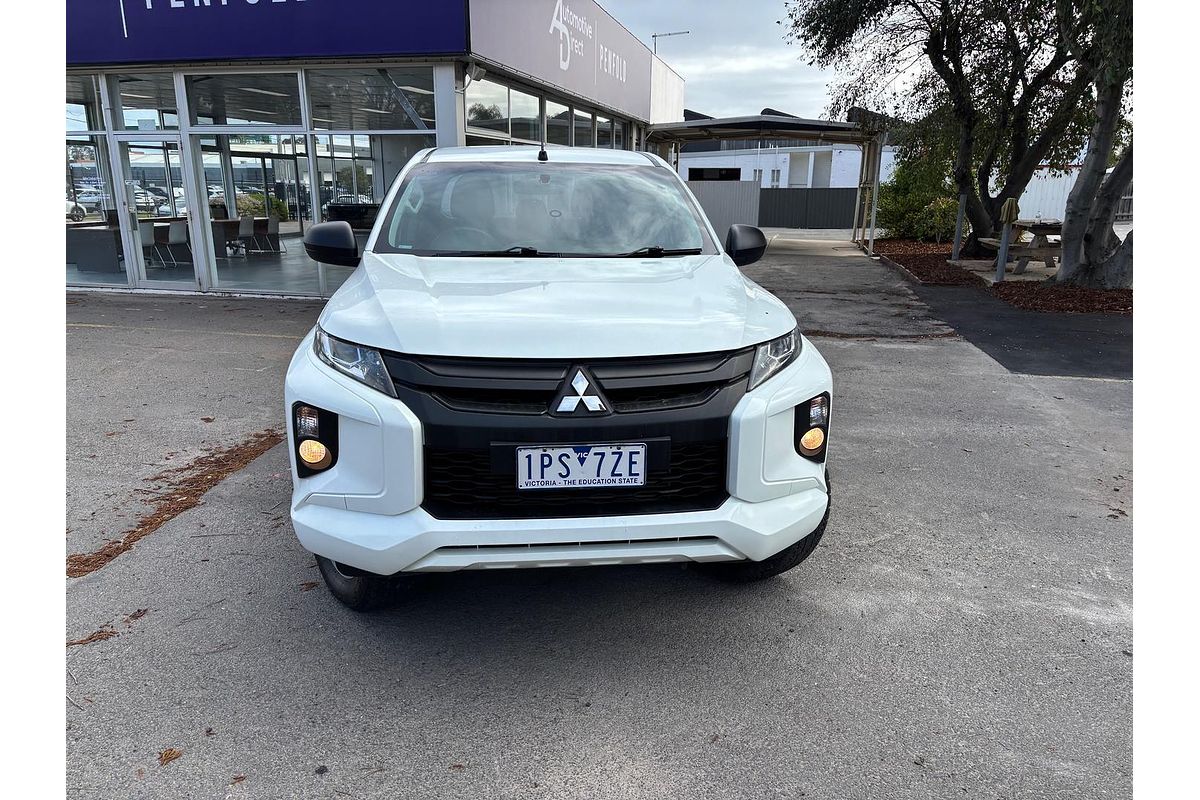 2019 Mitsubishi Triton GLX MR 4X4