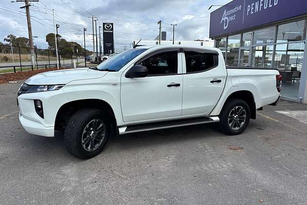 2019 Mitsubishi Triton GLX MR 4X4
