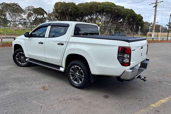 2019 Mitsubishi Triton GLX MR 4X4