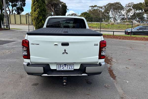 2019 Mitsubishi Triton GLX MR 4X4