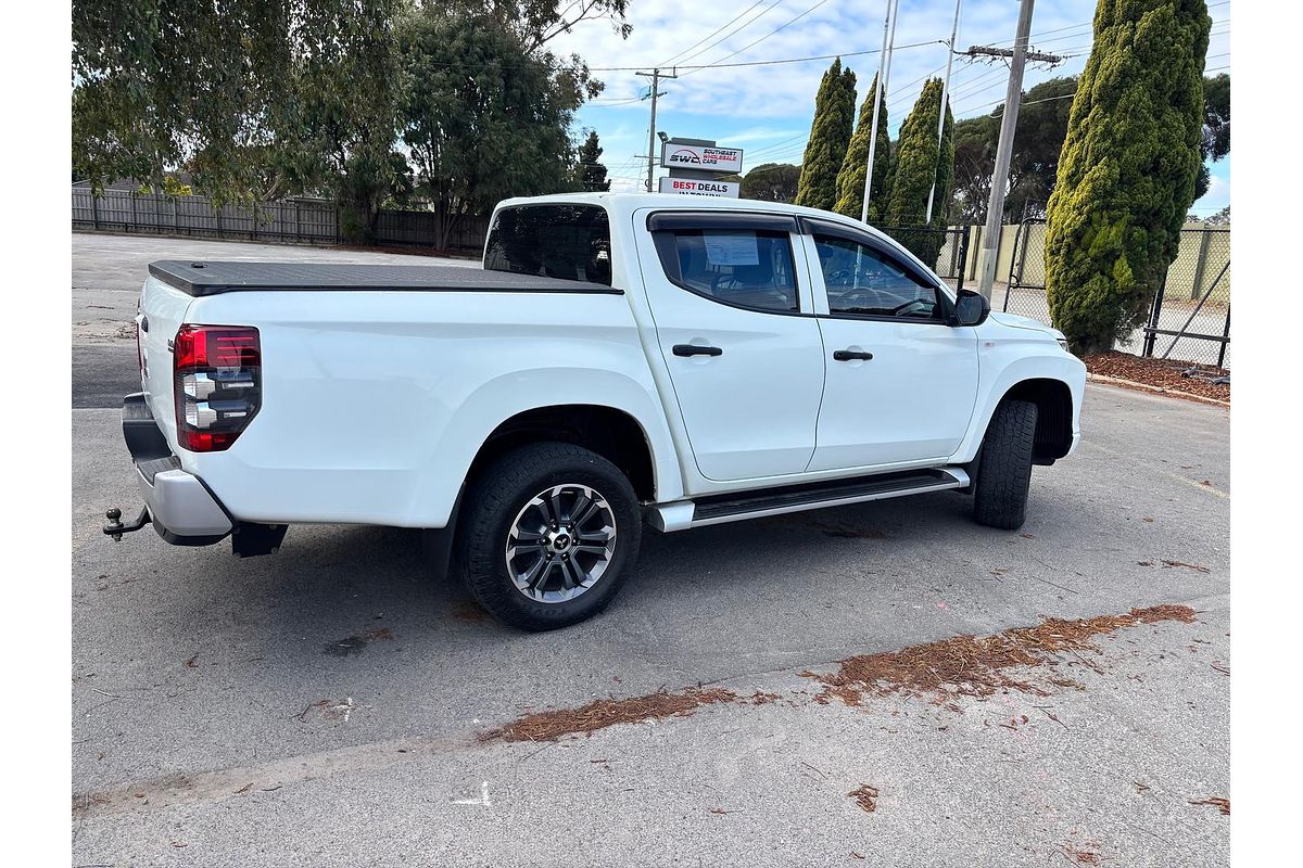 2019 Mitsubishi Triton GLX MR 4X4
