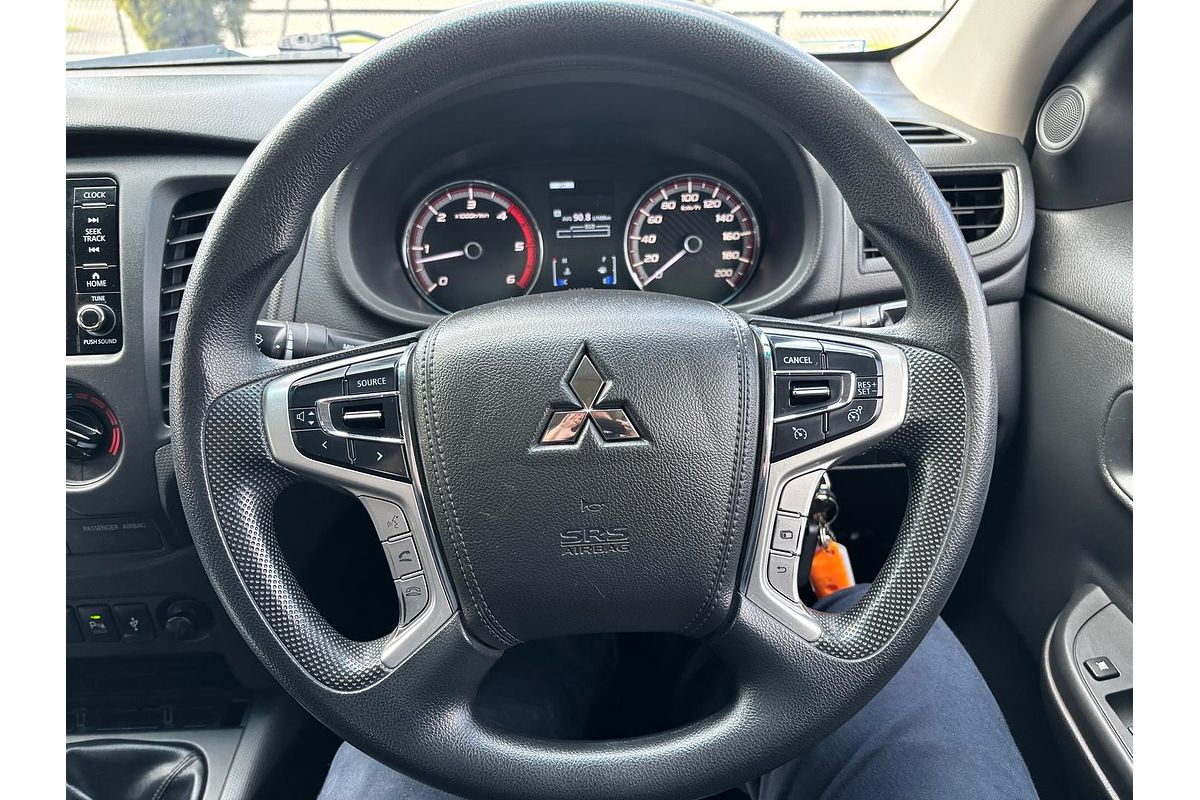 2019 Mitsubishi Triton GLX MR 4X4