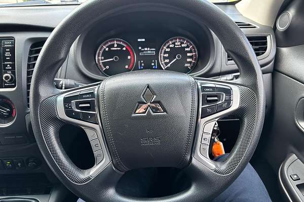2019 Mitsubishi Triton GLX MR 4X4