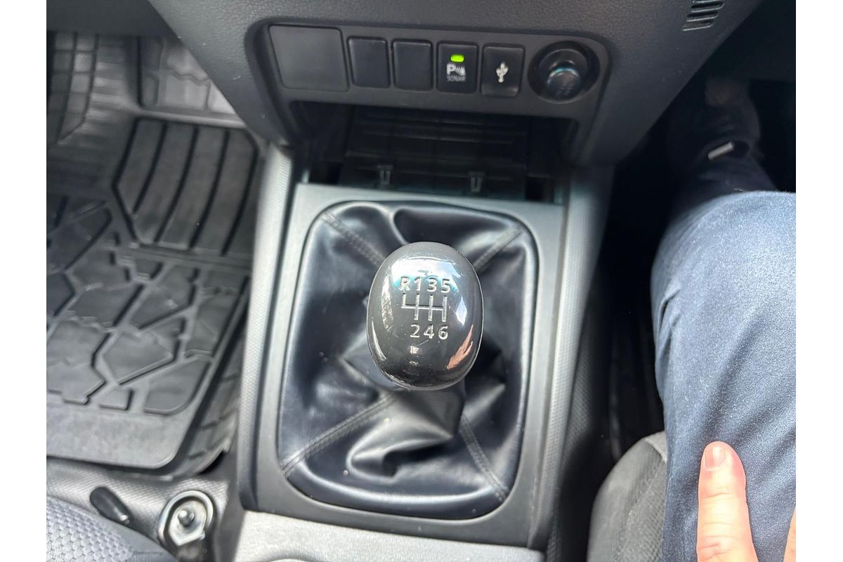 2019 Mitsubishi Triton GLX MR 4X4