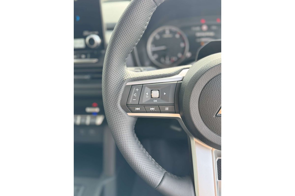 2025 Mitsubishi Triton GLX-R MV 4X4