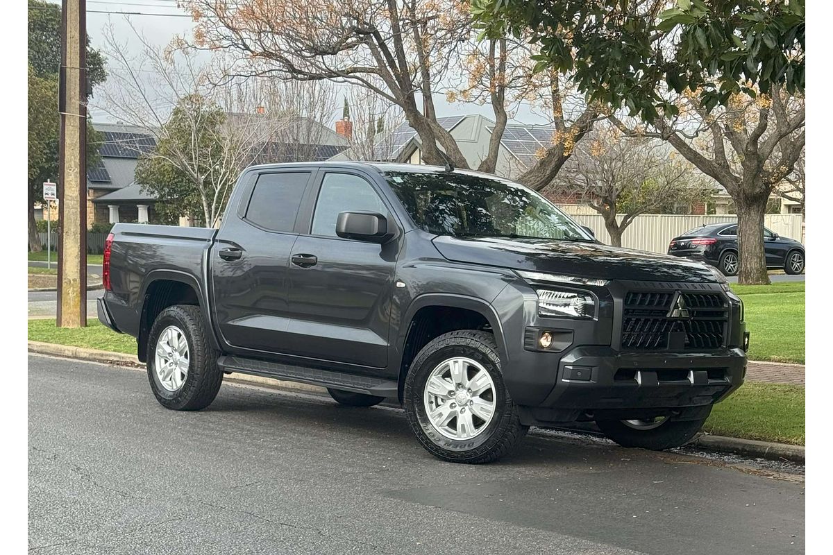 2025 Mitsubishi Triton GLX+ MV 4X4