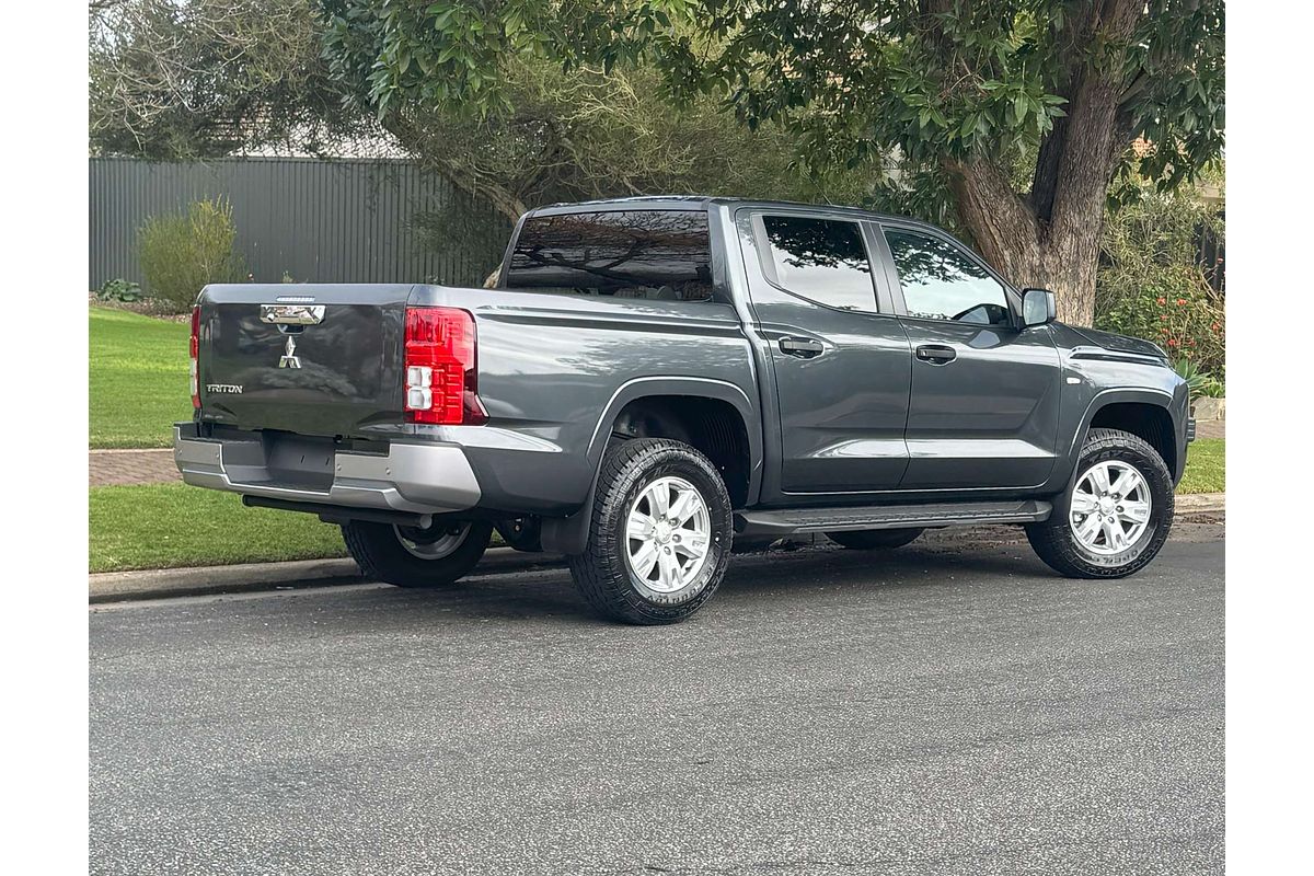 2025 Mitsubishi Triton GLX+ MV 4X4
