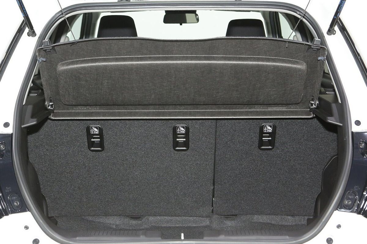2025 Suzuki Swift Hybrid Plus UZ