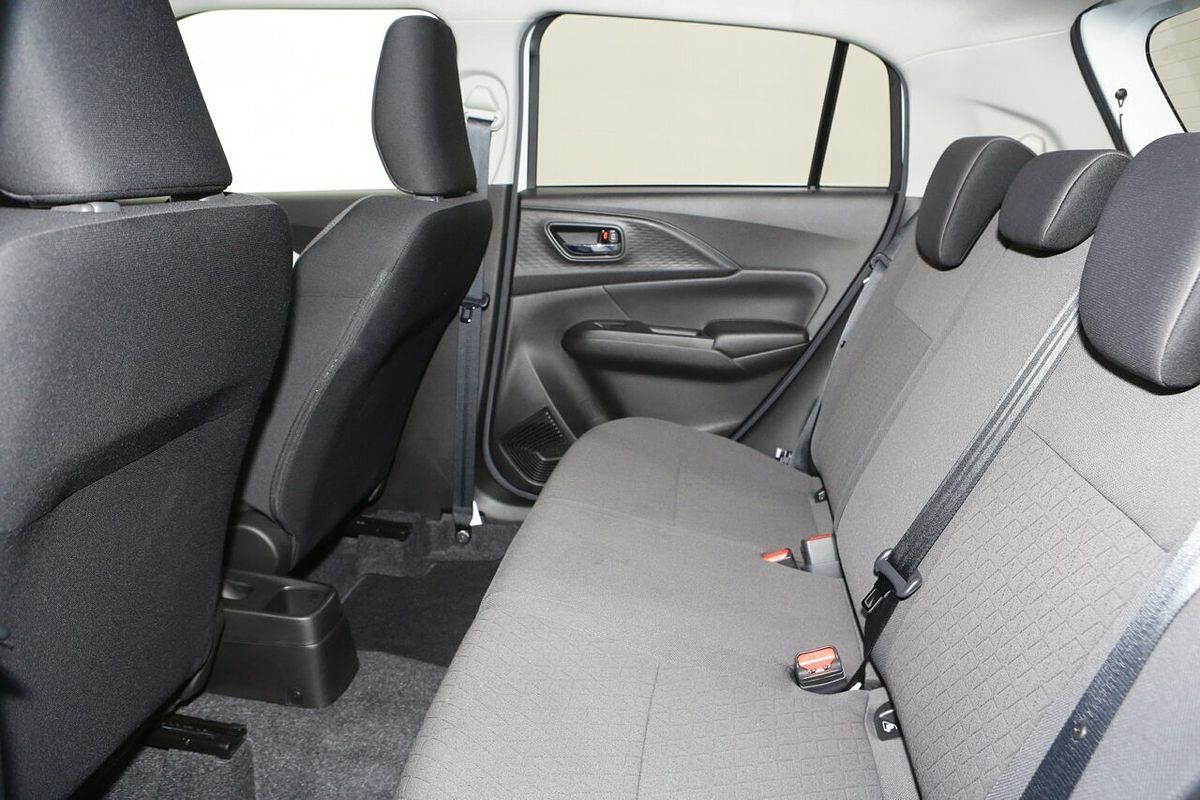 2025 Suzuki Swift Hybrid Plus UZ