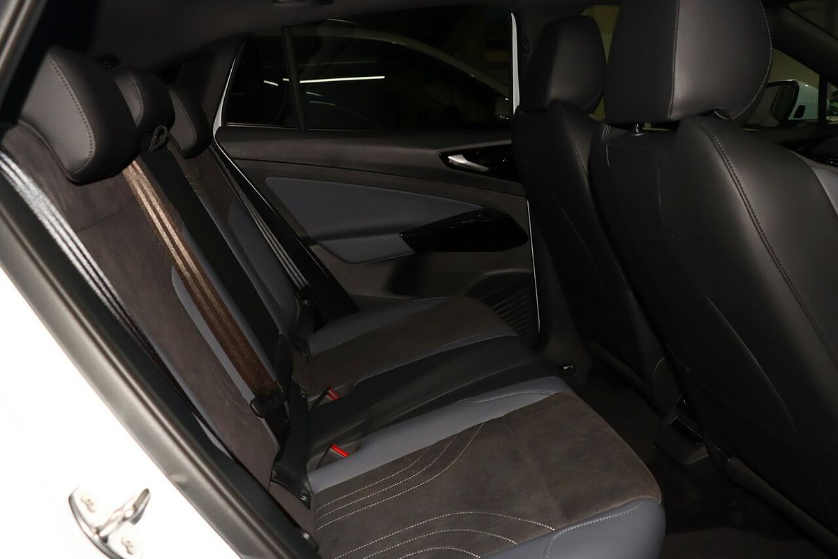 2025 Volkswagen ID.5 Pro E2