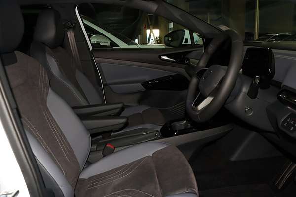 2025 Volkswagen ID.5 Pro E2