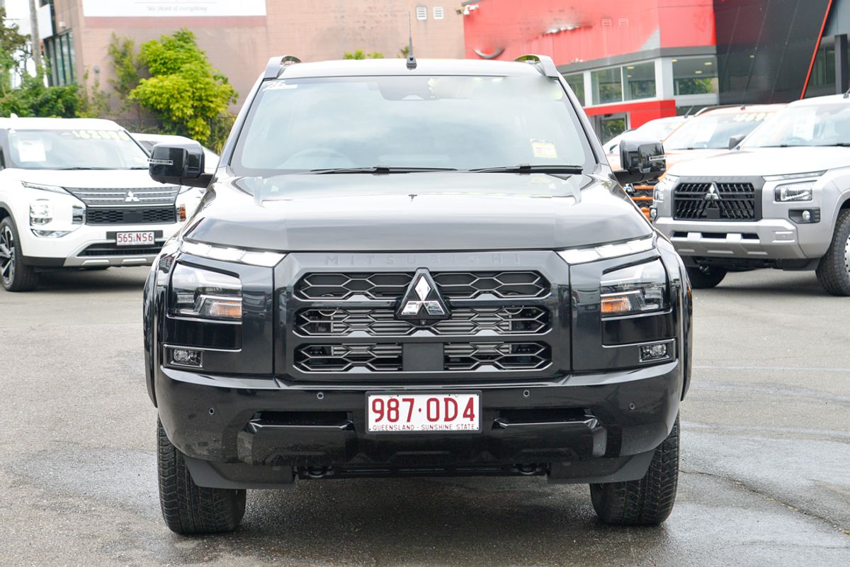 2025 Mitsubishi Triton GSR MV 4X4