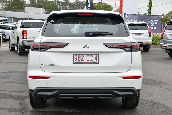 2025 Mitsubishi Outlander ES ZM
