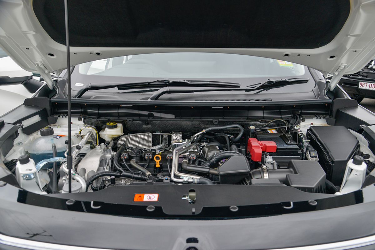 2025 Mitsubishi Outlander ES ZM